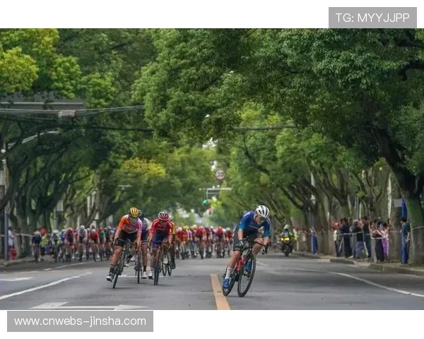 上海环崇明岛赛精准对接女子世巡赛千名志愿者全程护航保障赛事顺利进行